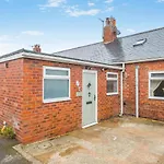 4 Bed In Port Mulgrave Oc-wa302